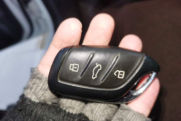 Used Roewe i6 MAX New Energy 2023 EV 420 Skyroof Special Edition Vehicle Key