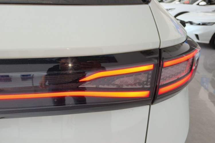 Used Volkswagen ID.4 X 2025 Smart Version Pure & Intelligent Enjoyment Edition
