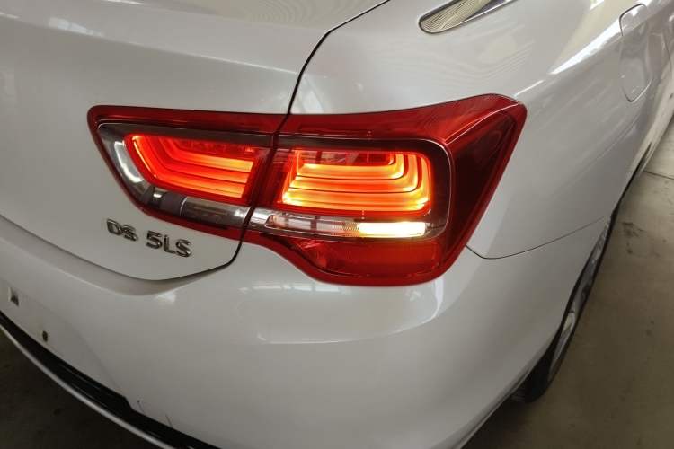 Used DS 5LS 2016 1.6T Style Edition THP160