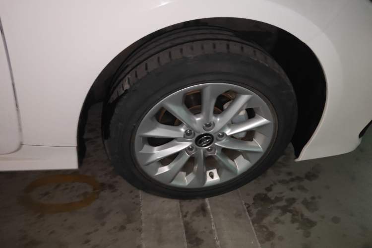 Used Toyota Corolla 2019 Dual-Engine 1.8L E-CVT GL-i Elite Edition
