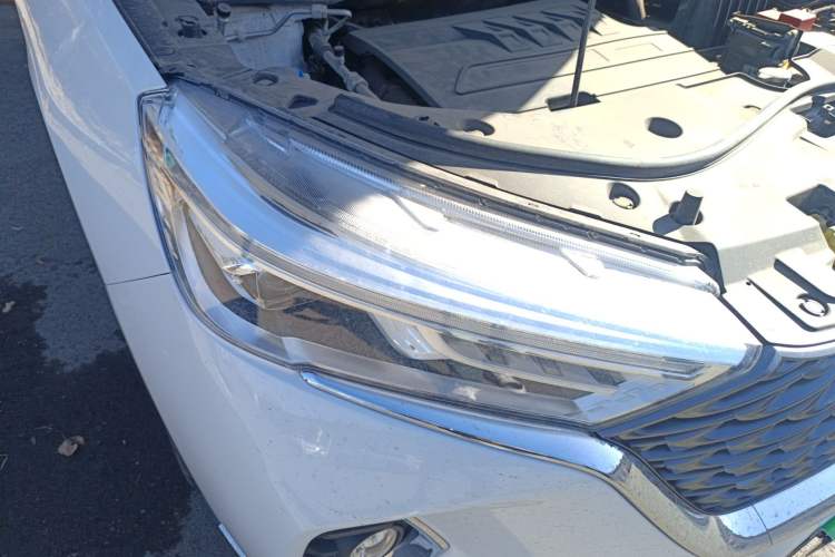 Used Haval M6 2021 PLUS 1.5T Manual Luxury Smart Connectivity Model Right Front Headlight