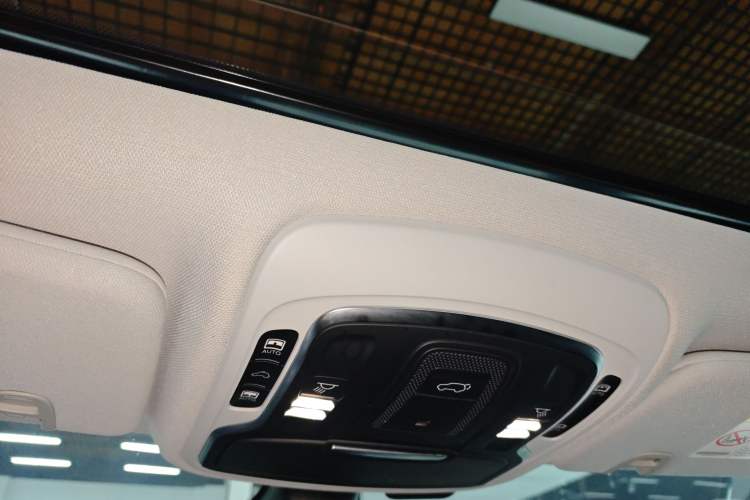 Used Jeep Grand Commander 2018 2.0T Four-Wheel Drive Enjoyment Edition China VI