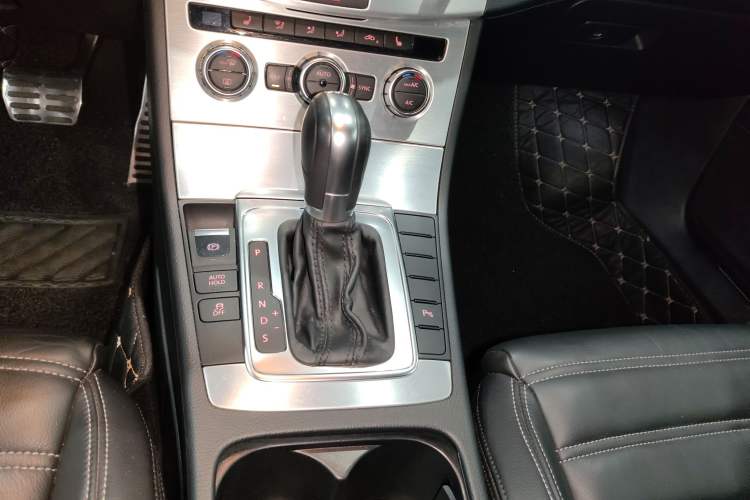 Used Volkswagen FAW-Volkswagen CC 2016 1.8TSI Prestige Model
