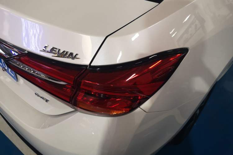 Used Toyota Levin 2017 Revised 185T CVT Elite Edition China V Standard Right Rear Taillight