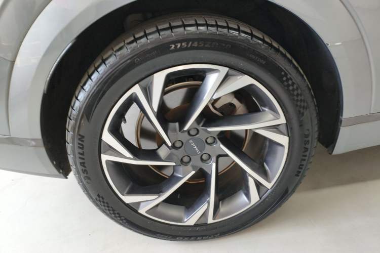 Used Lynk & Co 09 EM-P 2021 2.0T PHEV Halo Six-Seater Right Rear Wheel Hub