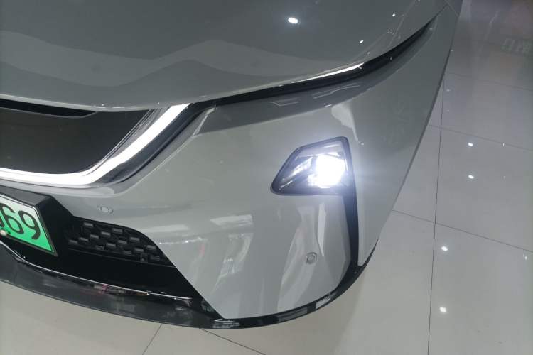 Used Mazda EZ-60 2025 Model Range-Extended 200 Max
