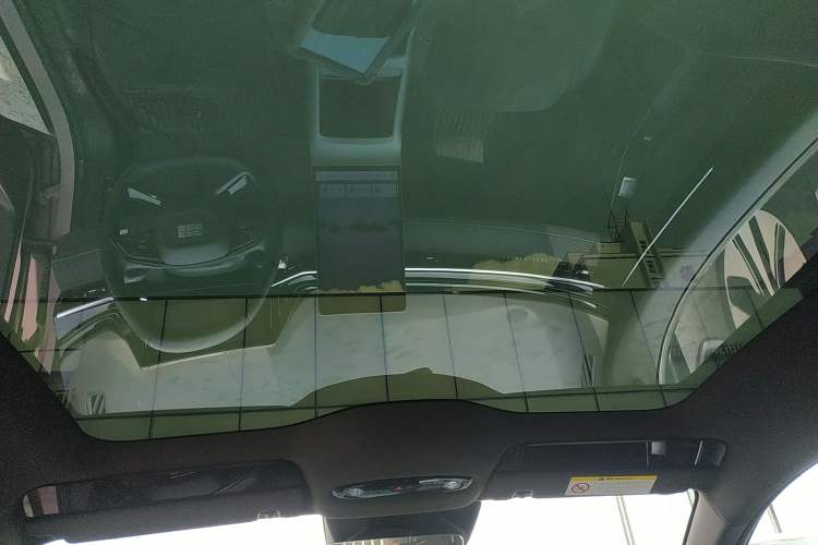 Used Geely Galaxy L6 2024 125km Creative Edition
