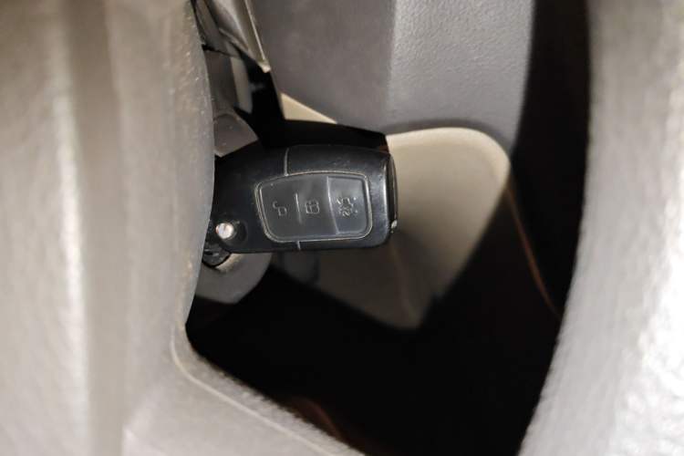 Used Ford Focus 2013 Sedan Classic 1.8L Manual Base Model