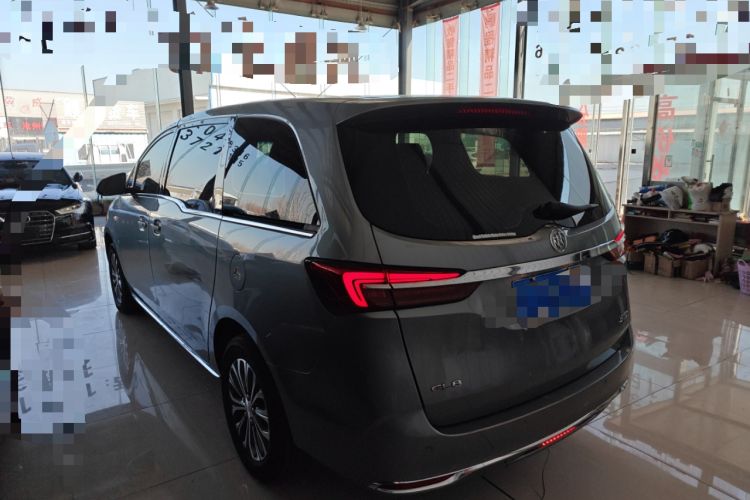 Used Buick GL8 2023 Land Executive Class Comfort Model