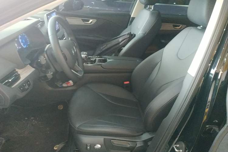 Used Hongqi E-QM5 2024 610 km PLUS
