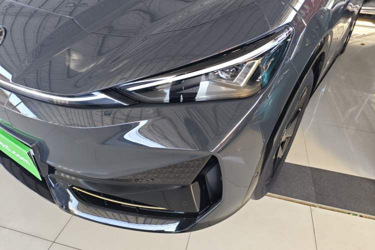 Used Volkswagen ID.UNYX 2024 Pro Long-Range Version