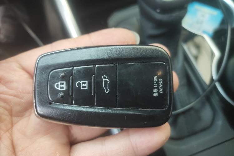 Used Toyota Highlander 2022 Dual-Engine 2.5L Four-Wheel Drive Prestige Version 7 Seats
