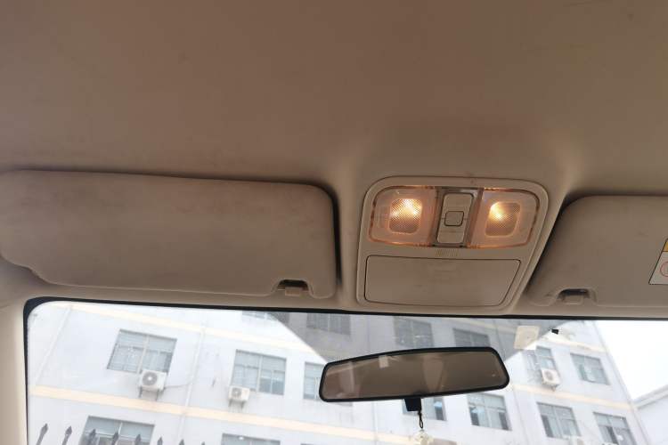 Used CHANGAN Lingxuan 2017 1.5T Manual Joyful & Happy Model Headliner