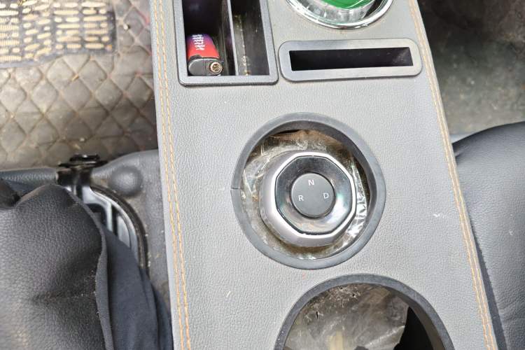 Used Farizon Xingxiang V 2024 Star Enjoy V6E Feature Edition Zhixin 46.08 kWh Gear Lever