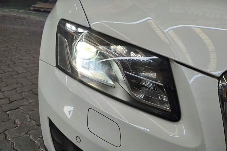 Used Audi Q5 2012 2.0TFSI Technology Model Right Front Headlight