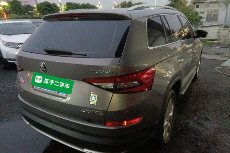 Used Skoda Kodiaq 2018 Facelifted TSI330 5-Seater Two-Wheel-Drive Luxury Enjoyment Edition
