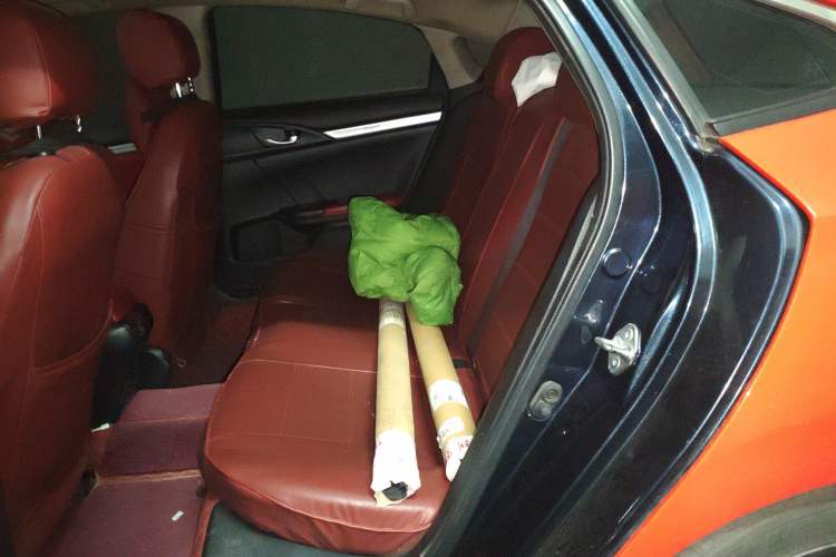 Used Honda Civic 2019 220TURBO CVT Dynamic Edition China VI Left Rear Seat