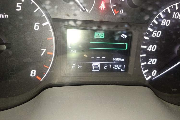 Used Nissan Sylphy 2014 1.6XV CVT Deluxe Edition Odometer Close Up