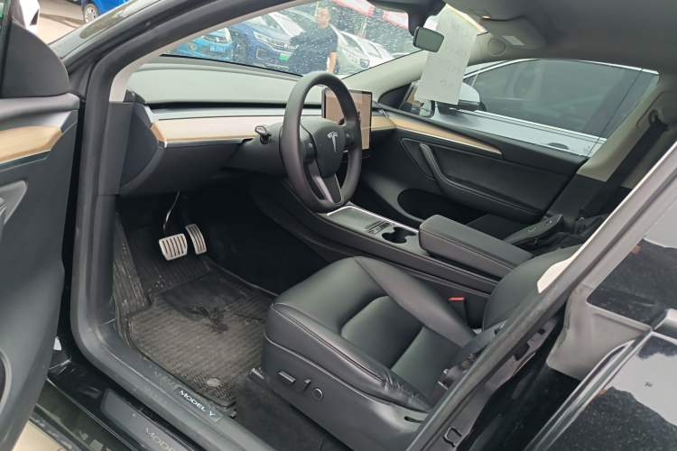 Used Tesla Model Y 2021 Performance High-Performance All-Wheel-Drive Version
