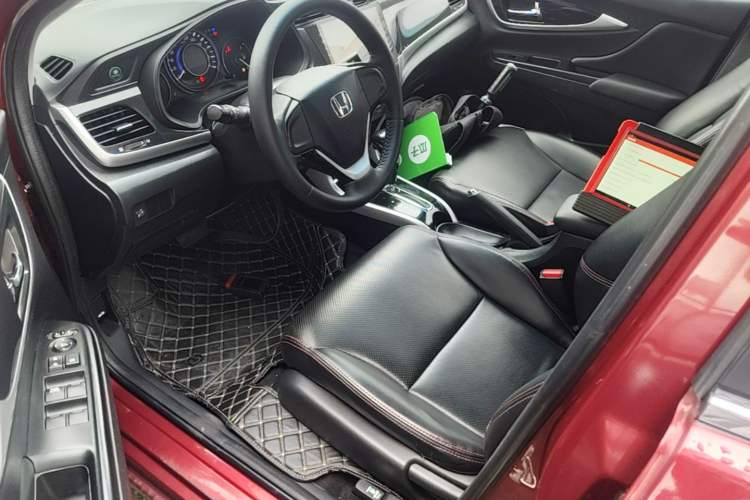 Used Honda Crider 2015 1.8L automatic comfort version
