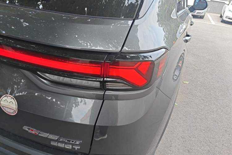 Used CHANGAN CS35PLUS 2021 Blue Whale NE 1.4T DCT Luxury Model
