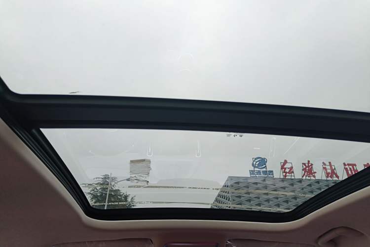 Used Hongqi HS3 PHEV 2025 Model 125km Jingwei 2 Millionth Anniversary Edition
