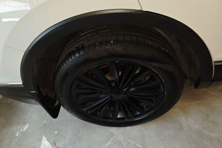 Used Volkswagen Tiguan L 2021 330TSI Automatic Two-Wheel Drive Smart Edition
