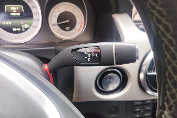 Used Mercedes-Benz GLK-Class 2013 Facelift GLK 300 4MATIC Fashion Edition