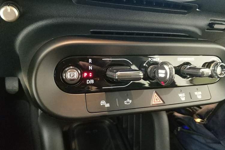 Used MINI Electric MINI COOPER 2024 456km COOPER E Classic Edition