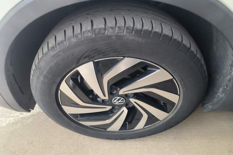 Used Volkswagen Tiguan L 2023 300TSI Automatic Two-Wheel Drive Smart Edition Left Front Wheel Hub