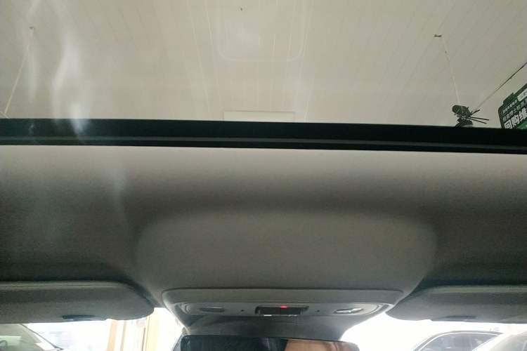 Used Leapmotor C16 2026 Extended-Range 280 LiDAR Zhizun Edition 5 Seats Headliner