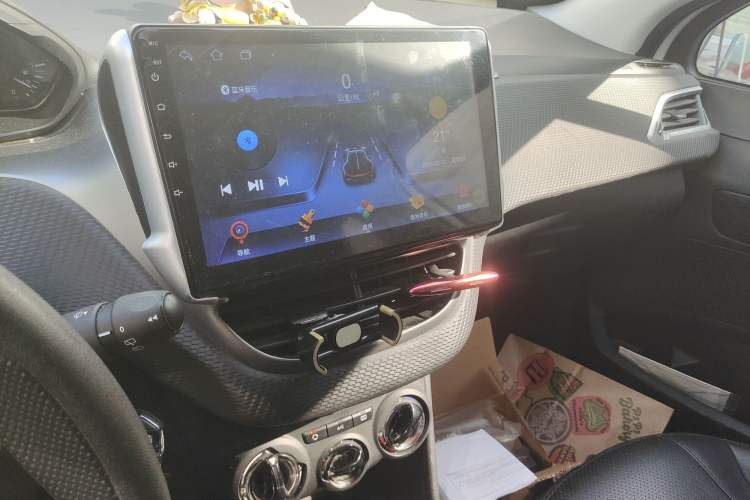 Used Peugeot 2008 2014 1.6L Automatic Trend Edition Audio And AC Panel