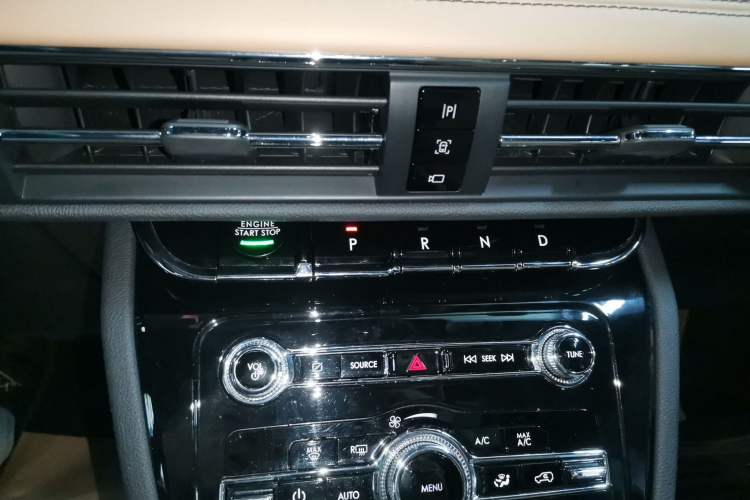 Used Lincoln Corsair 2022 2.0T Two-Wheel Drive Luxury Edition
