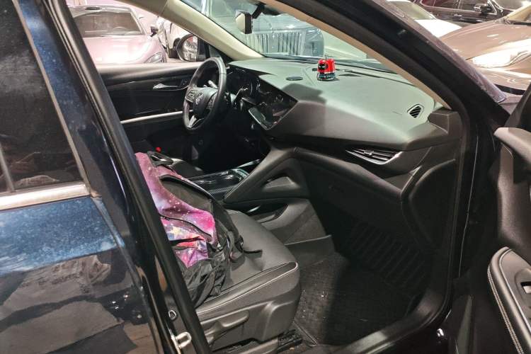 Used Buick Envision 2021 Encore Plus 652T Five-Seat Luxury Model