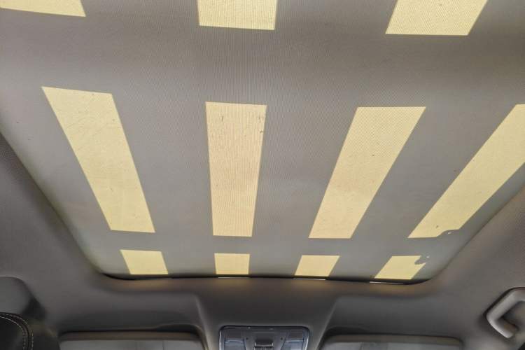 Used Dongfeng Fengon 580 2017 1.5T CVT Smart Connectivity Model