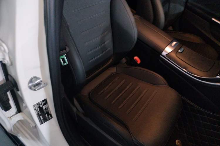 Used Mercedes-Benz C-Class 2023 Restyled C 260 L Sport Edition Right Front Seat