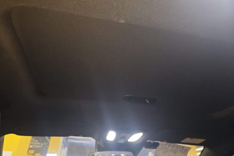 Used CHANGAN UNI-T 2022 1.5T Excellence Model
