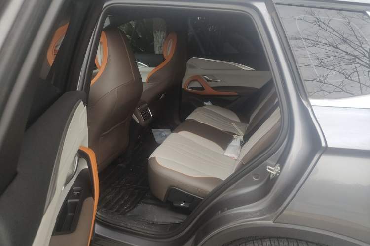 Used BYD Song Pro New Energy 2023 Champion Edition DM-i 110KM Beyond Model Left Rear Seat