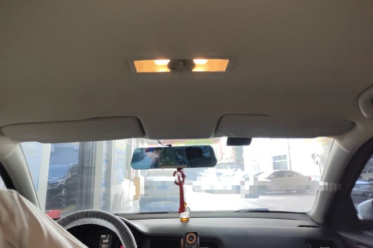 Used Volkswagen Lavida 2013 Revised Classic 1.6L Automatic Fashion Edition