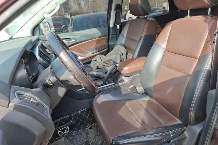 Used JMC Yusheng S350 2016 2.0T Automatic All-Wheel Drive Gasoline Luxury Version with Sunroof 5 Seats
