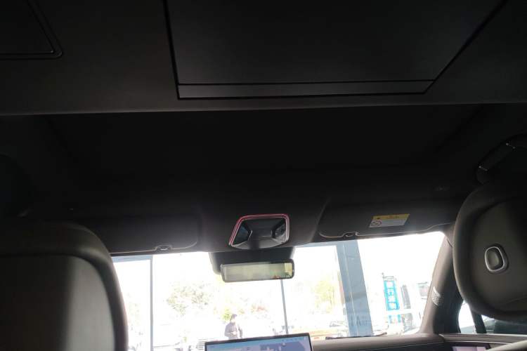 Used Denza N9 2025 Flagship Model
