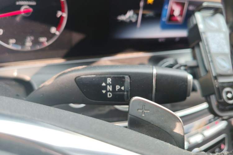Used Mercedes-Benz E-Class 2018 Restyled E 300 L Sporty and Stylish Edition