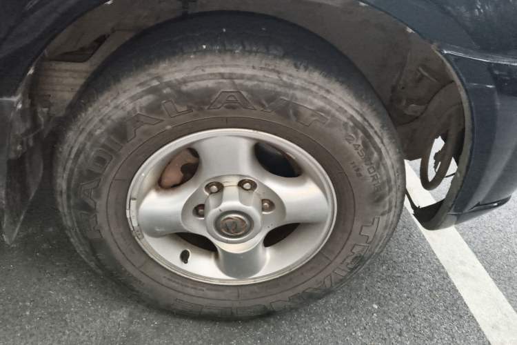 Used Dongfeng Oting 2013 2.4L Manual Two-Wheel Drive Luxury Edition