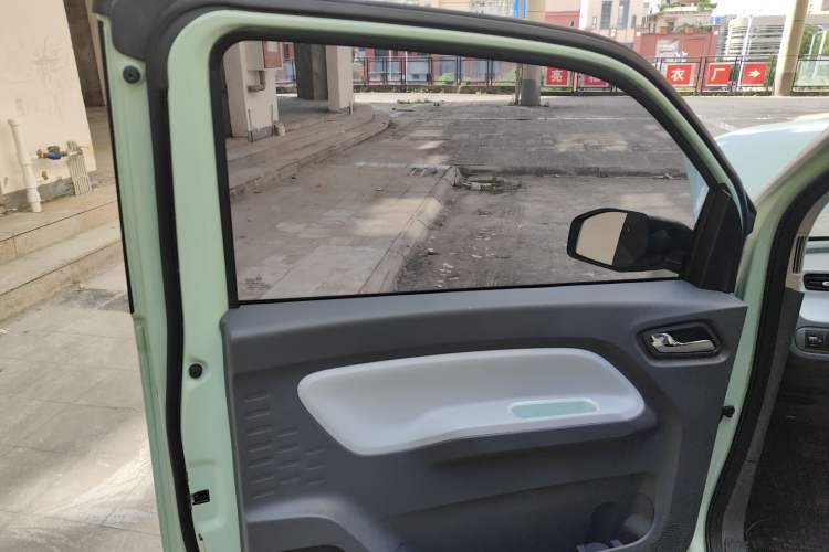 Used Wuling Hongguang MINIEV 2021 Macaron Premium Model – Lithium Iron Phosphate