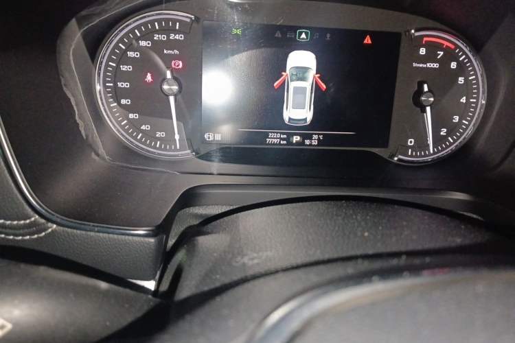 Used Roewe RX5 2016 30T Two-Wheel Drive Automatic Internet Smart Edition

