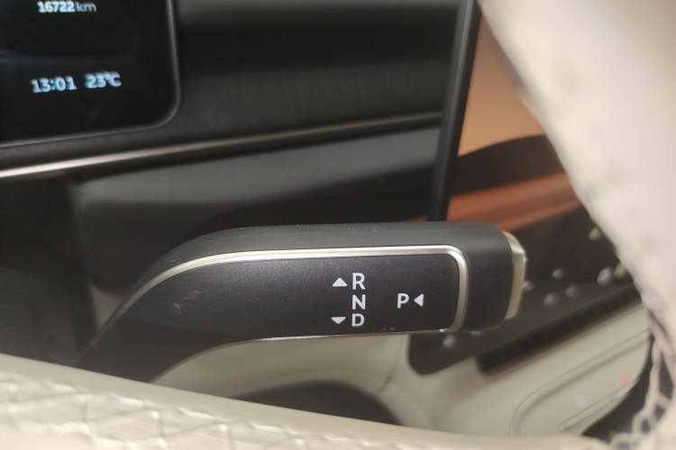 Used Nio ES6 2025 75 kWh Gear Lever