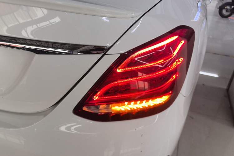 Used Mercedes-Benz C-Class 2017 Restyled C 200 Sport Edition