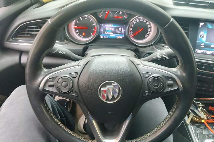 Used Buick Regal 2019 20T Elite Version China VI Standard Steering Wheel