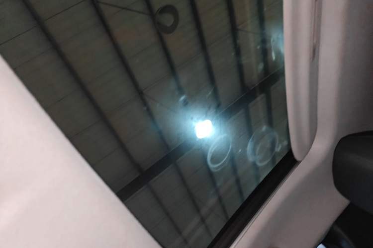 Used Toyota IZOA 2021 Dual-Motor 2.0L Yixiang Edition Headliner