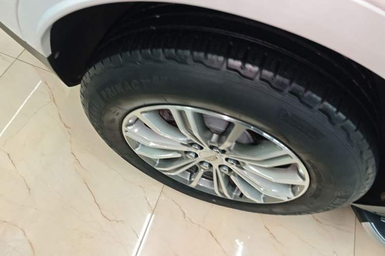 Used Cadillac XT5 2016 25T Luxury Model
